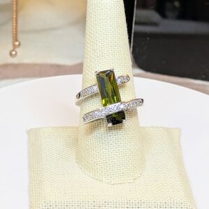 Unique & Brilliant CZs Statement Ring